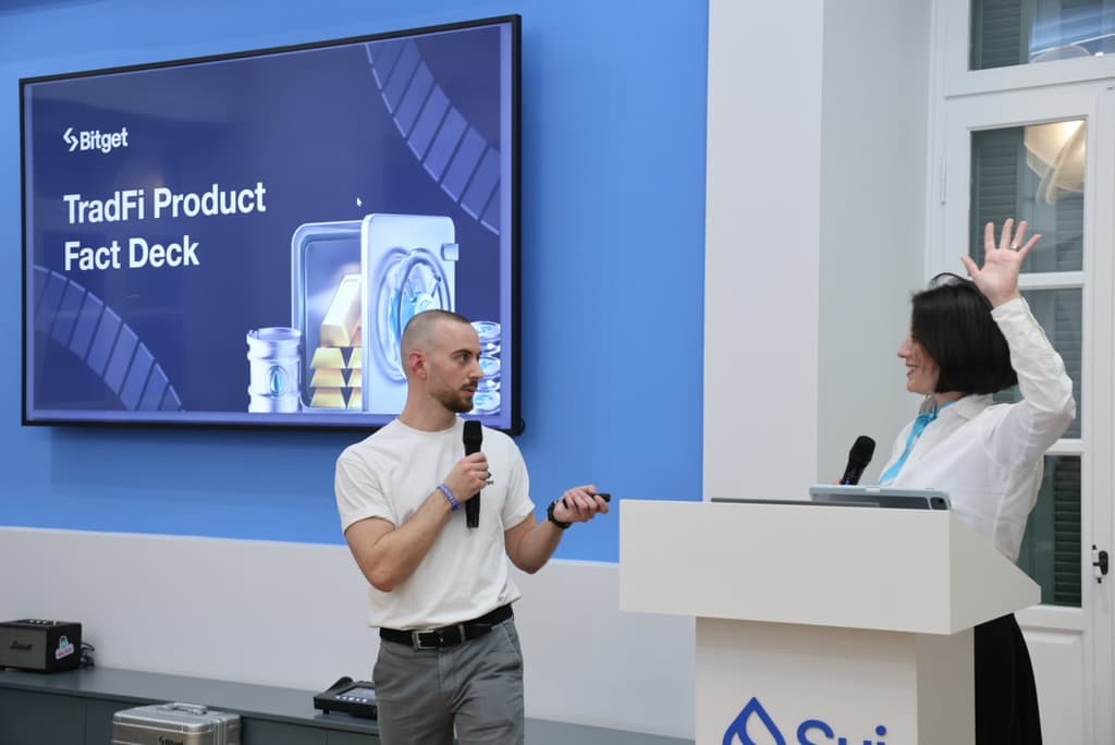 Speakers presenting a Bitget TradFi product session.